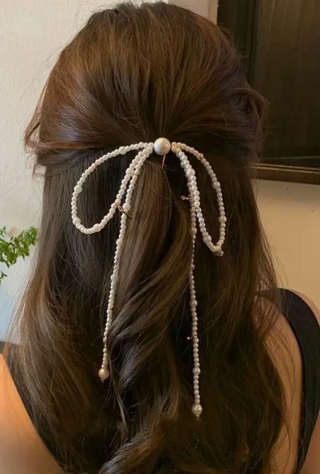 Pearl Bow Hair Clip