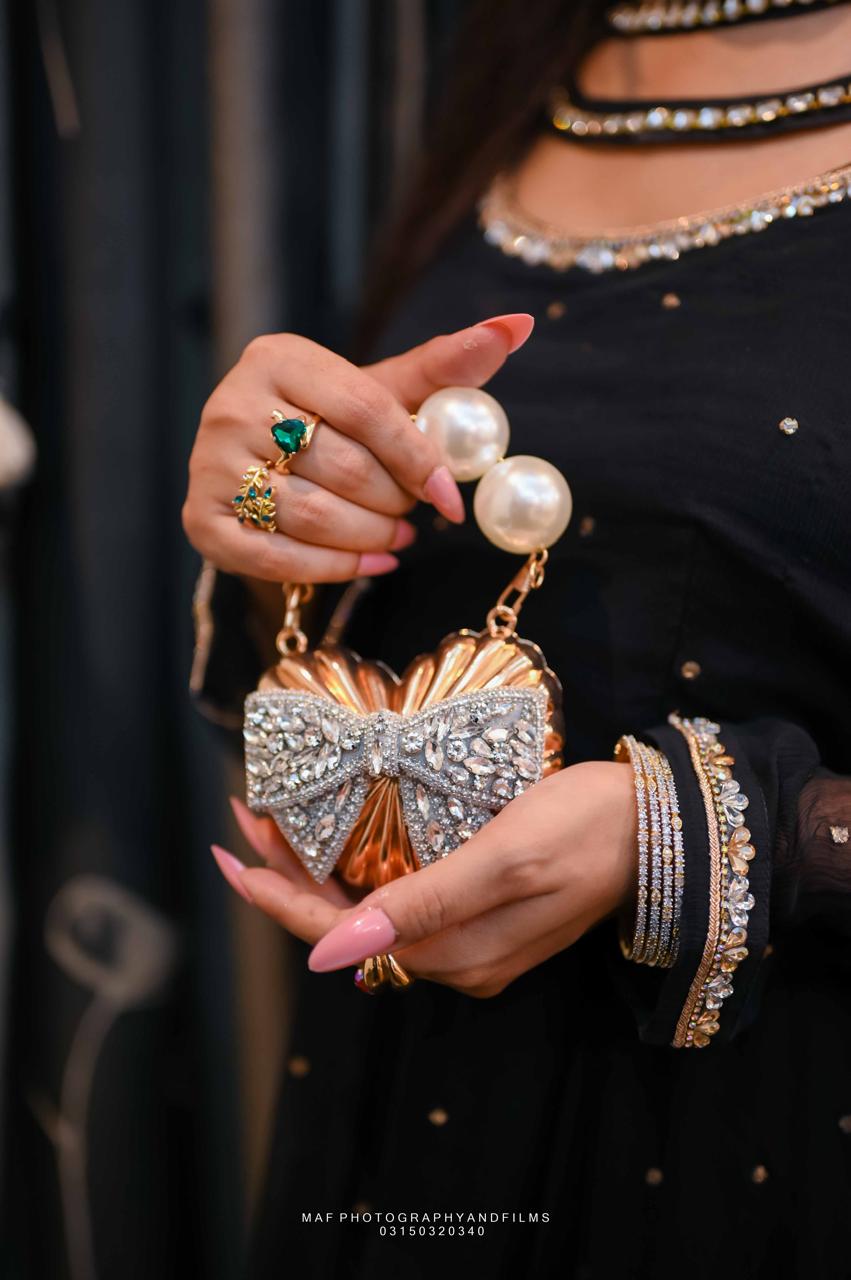 Pearl Belle Crystal Bow Evening Clutch
